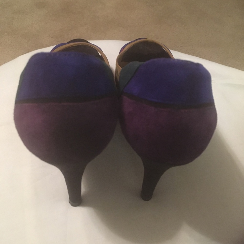 Shoes - Picture 4 of 4